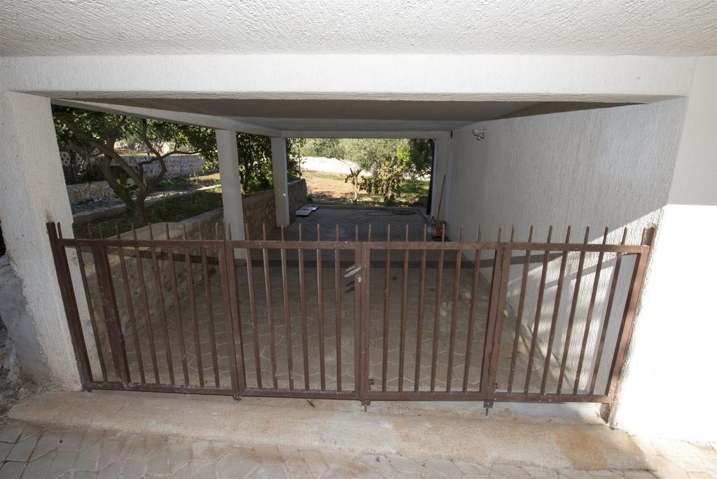 Apartment Jure 斯拉汀 外观 照片